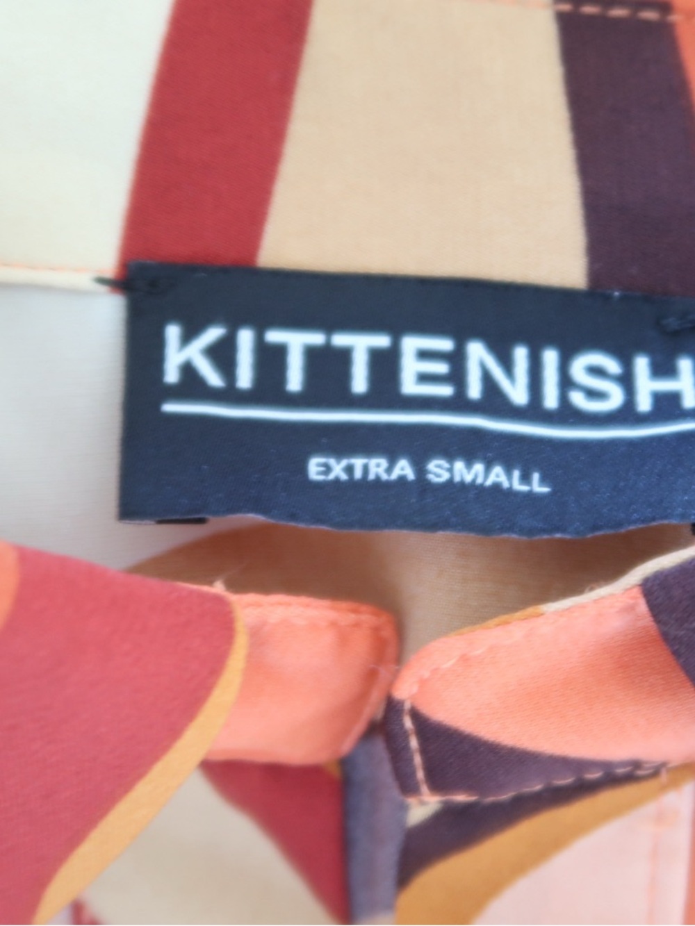 Kittenish Retro Button-Front Collared Mini Dress - Picture 3 of 3